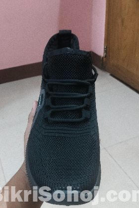 Sneaker